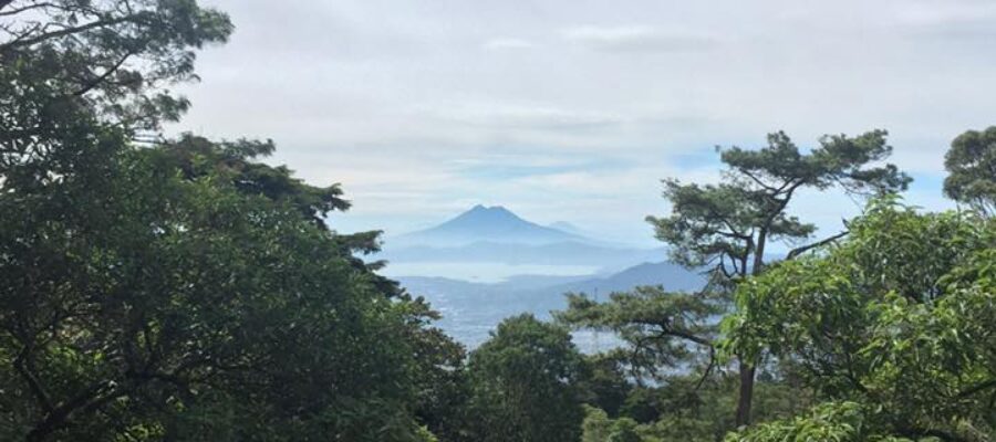 12 Hours in El Salvador
